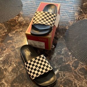 Vans slides checker black